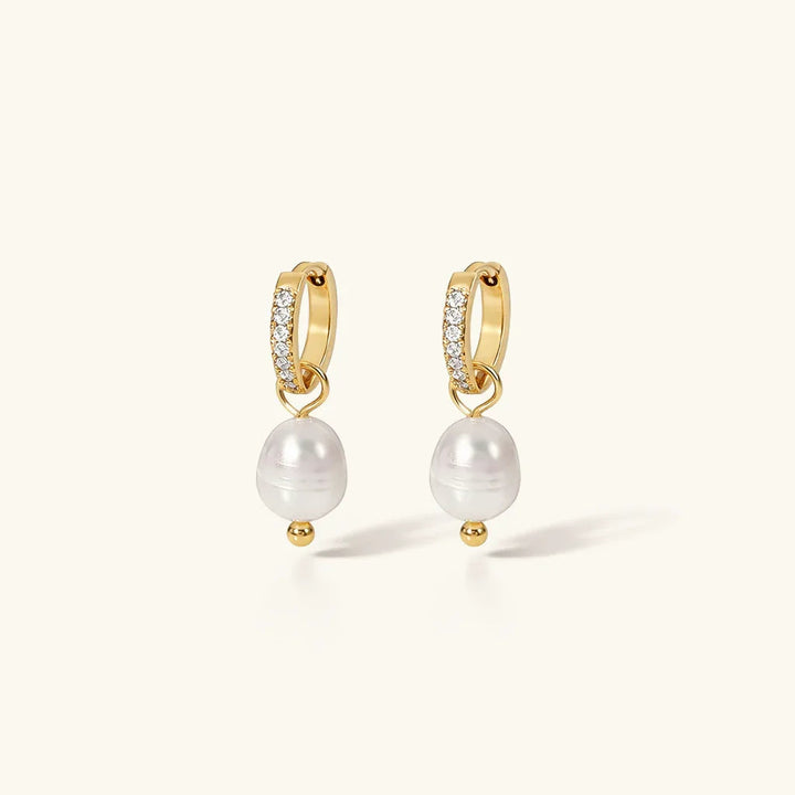 Sara Pearl Earrings