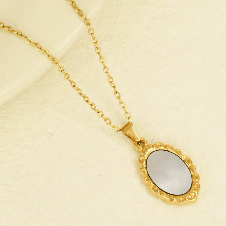 Roselle Vintage Mother Of Pearl Pendant